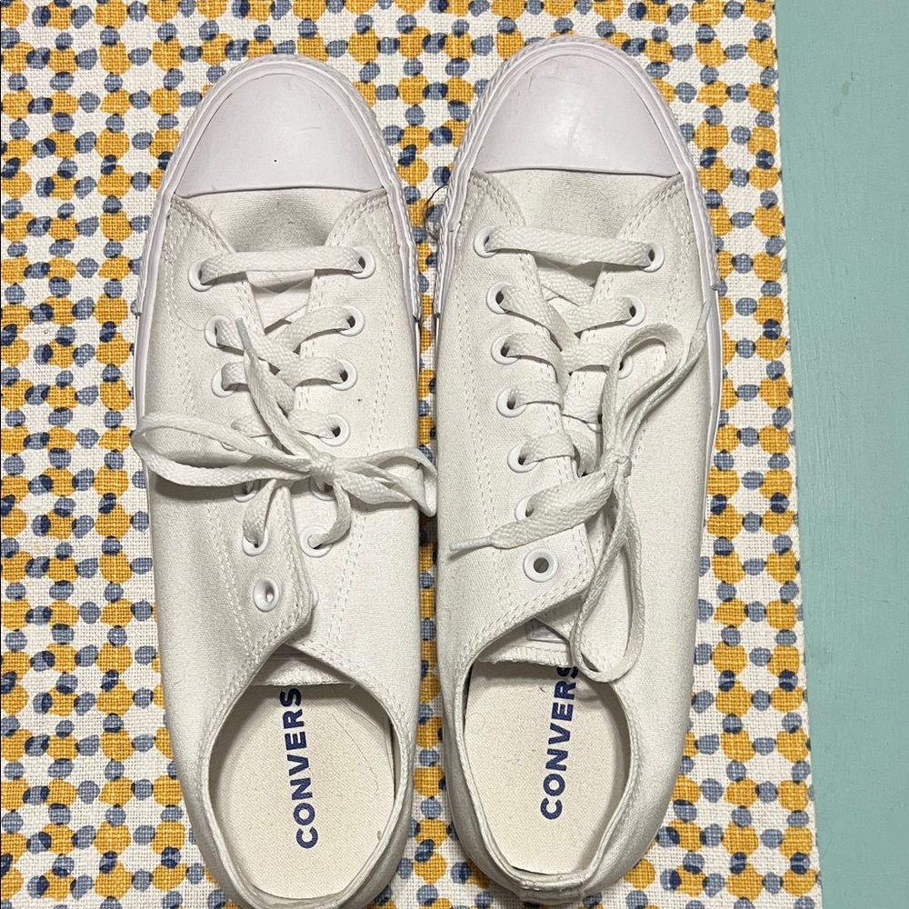 Men’s - Converse White Canvas Sneakers